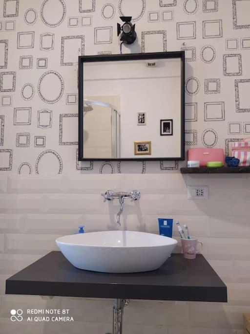 Vanity Apartment - 4 Bedrooms With 4 Bathrooms - Ac & Wifi Róma Kültér fotó