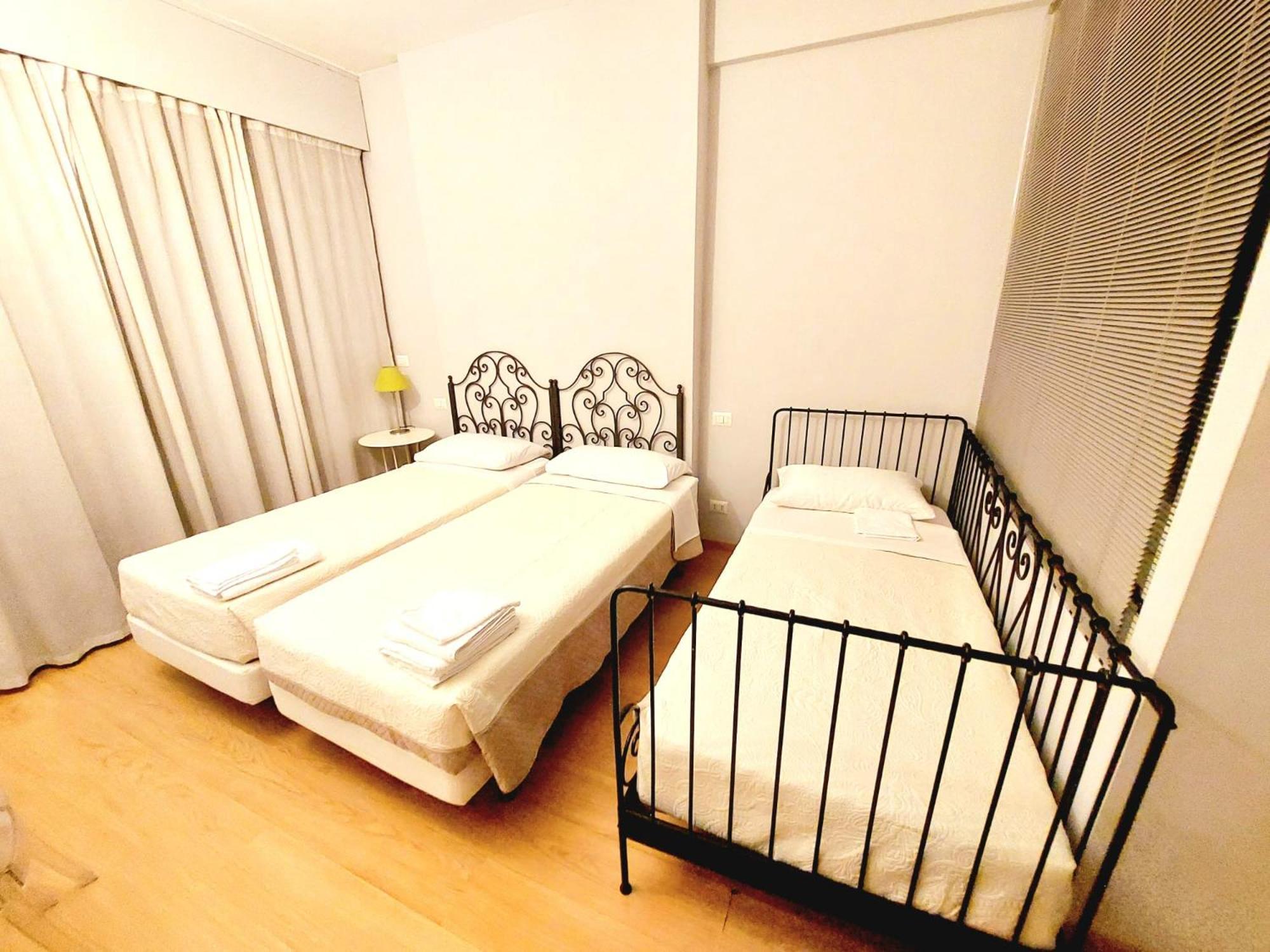 Vanity Apartment - 4 Bedrooms With 4 Bathrooms - Ac & Wifi Róma Kültér fotó