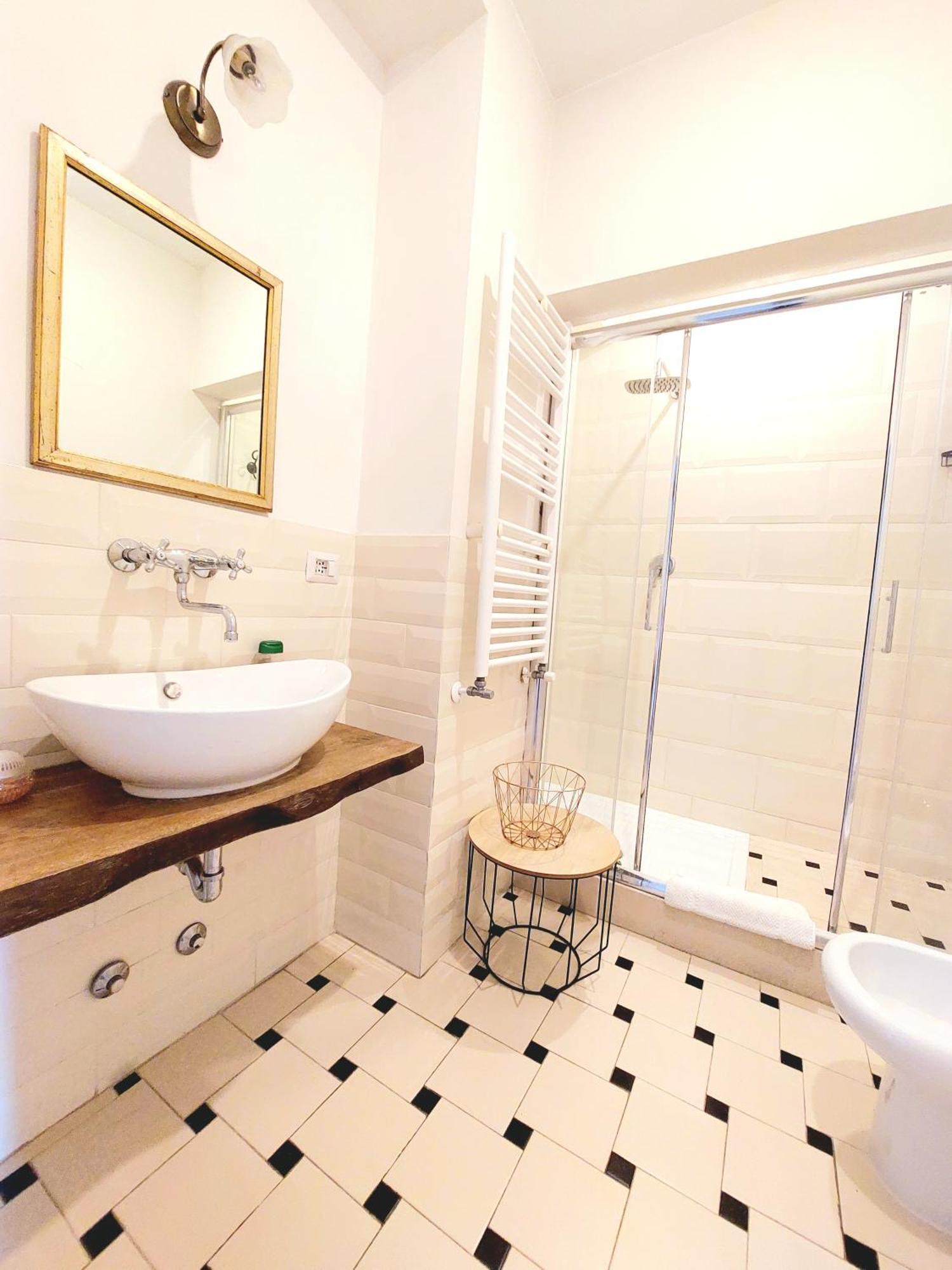 Vanity Apartment - 4 Bedrooms With 4 Bathrooms - Ac & Wifi Róma Kültér fotó